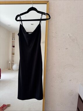 100% Mulberry Silk Sleek Black Midi Slip Dress